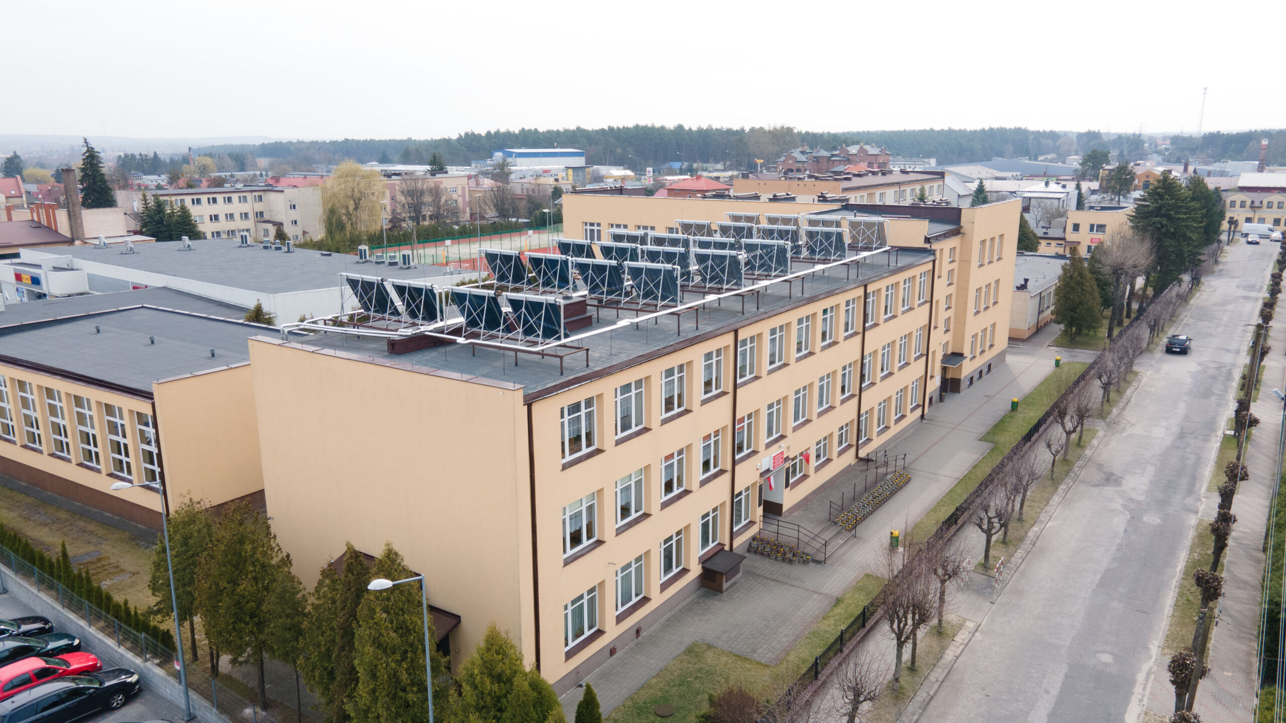 Read more about the article Obejrzyj wirtualny spacer po naszej szkole