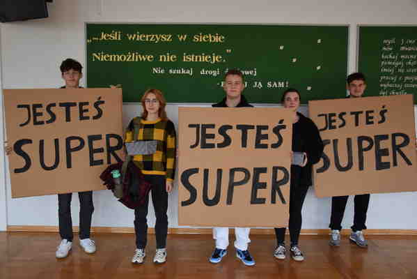 Read more about the article Międzynarodowy Dzień Życzliwości i Pozdrowień