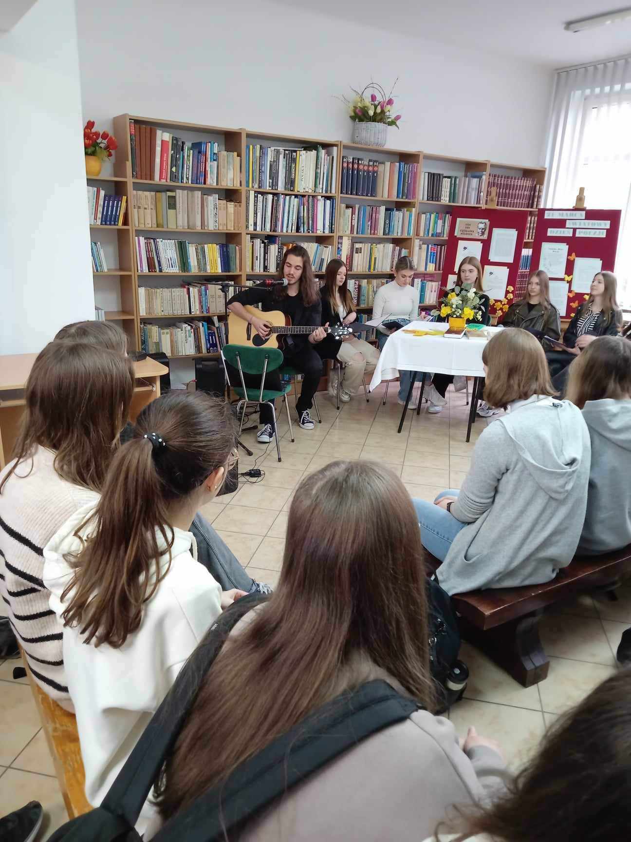 Read more about the article 21 marca Światowy Dzień Poezji