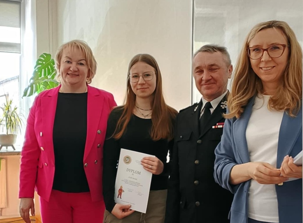 Read more about the article Młodzież zapobiega pożarom